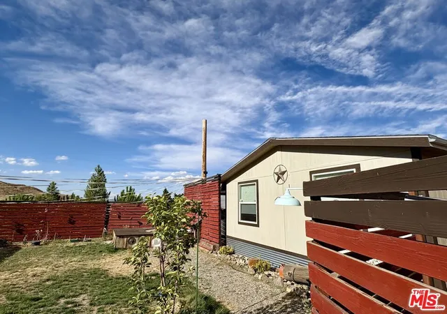 Photo 1 of Single family home for sale at 17111 Tehachapi Willow Springs, Tehachapi, CA 93561 | MLS# 26996345 | Listing updated on 2026-10-10