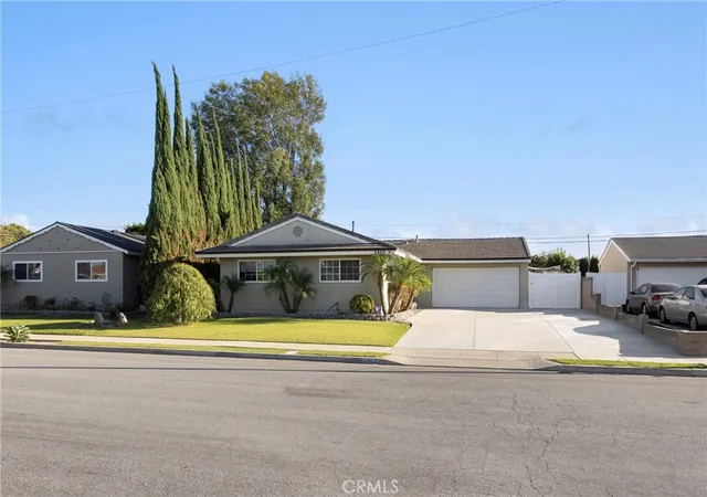 Photo 4 of Single family home for sale at 5462 Cynthia Cir, Cypress, CA 90630 | MLS# PW26215417 | Listing updated on 2026-10-30