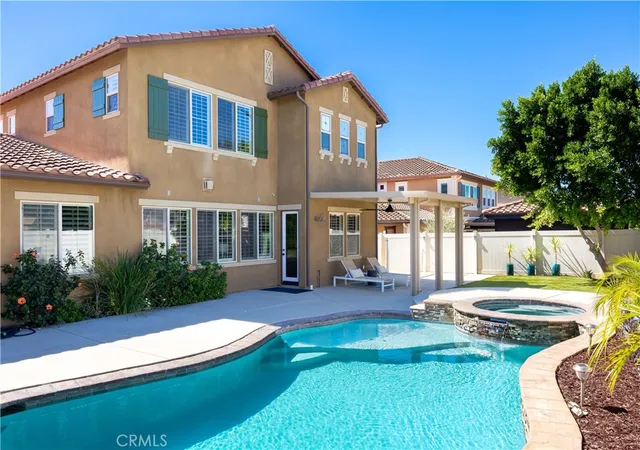 Photo 3 of Sale Pending at 32550 Guadagno, Temecula, CA 92592 | MLS# SW26213213 | Listing updated on 2026-10-08