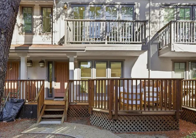 Photo 3 of Townhouse for sale at 1537 Hummingbird Pl, San Jose, CA 95129 | MLS# ML82063458 | Listing updated on 2026-10-12