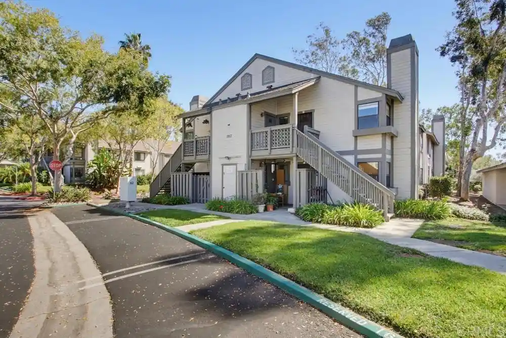 Condo for sale at 1953 Wellington Ln #7, Vista, CA 92081 | MLS# PTP2607465