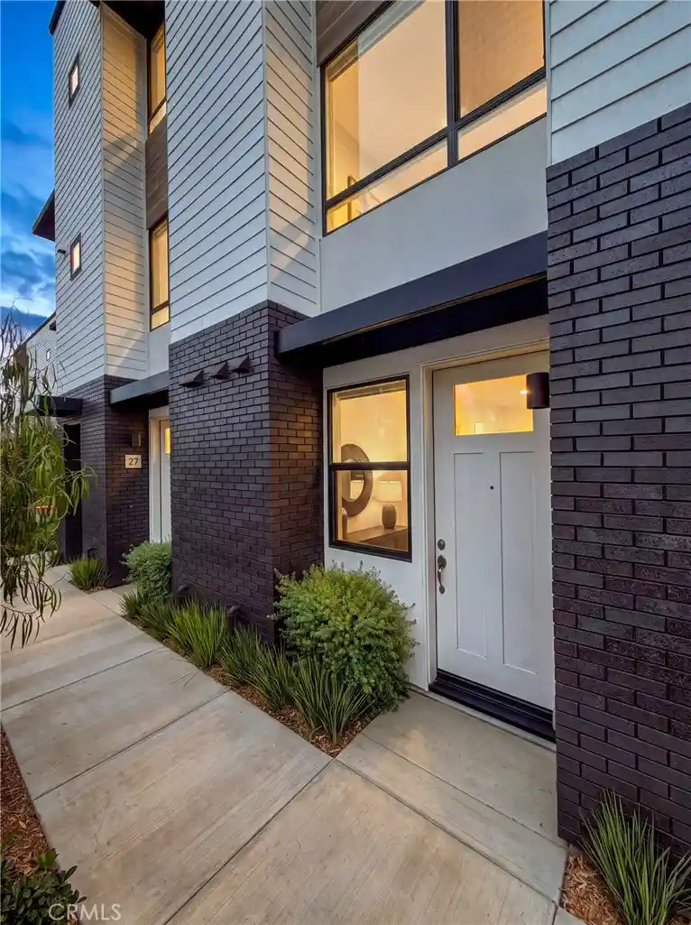 Townhouse for sale at 20 Bigsby Dr, Stanton, CA 90680 | MLS# PW26215523