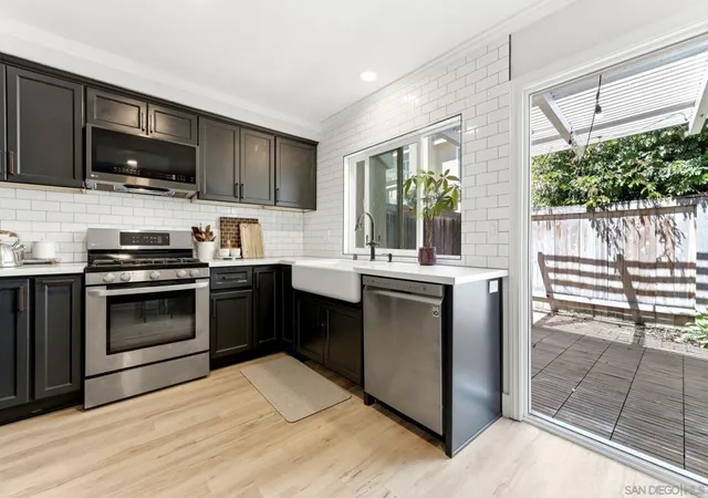 Photo 3 of Townhouse for sale at 3593 Caminito Carmel Landing, San Diego, CA 92130 | MLS# 260024103SD | Listing updated on 2026-10-03