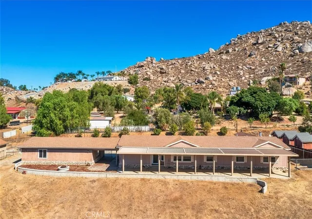 Manufactured home for sale at 30347 Arrowview Dr, Homeland, CA 92548 | MLS# SW26215552