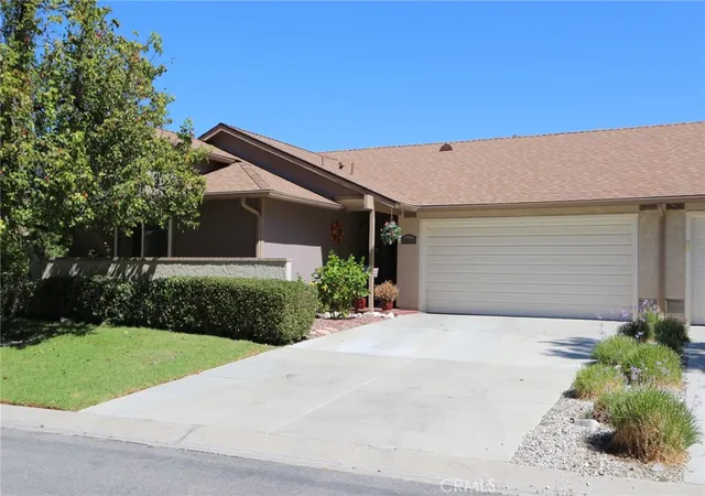 Photo 1 of Condo for sale at 20046 Ave Of The Oaks, Newhall, CA 91321 | MLS# SR26211621 | Listing updated on 2026-10-09