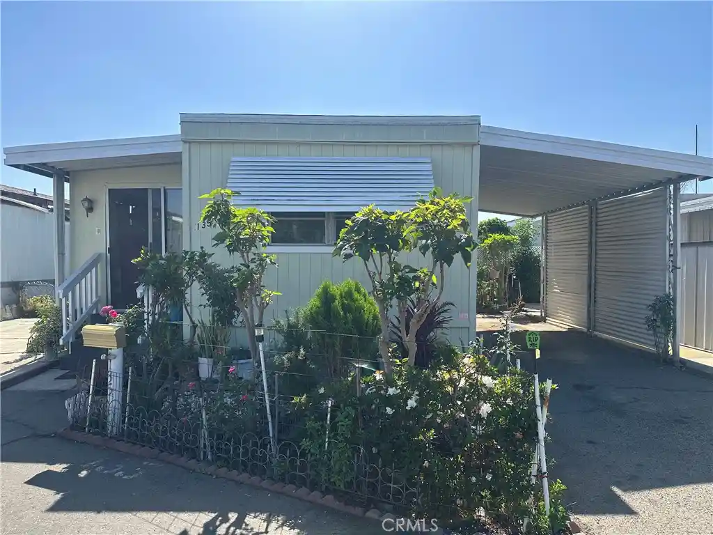 Photo 1 of Manufactured home for sale at 432 S Harbor Blvd #135, Santa Ana, CA 92704 | MLS# PW26214572 | Listing updated on 2026-10-26