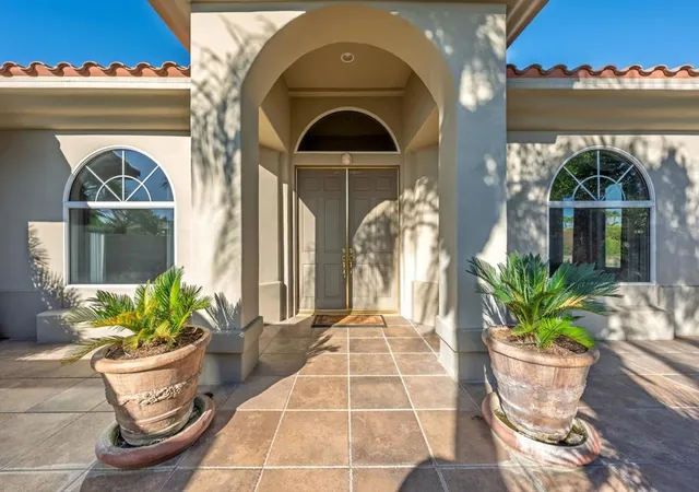 Photo 2 of Single family home for sale at 24 Via Elegante, Rancho Mirage, CA 92270 | MLS# 219153714DA | Listing updated on 2026-10-08