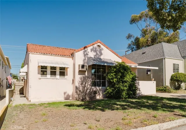 Photo 3 of Single family home for sale at 735 E Verdugo Ave, Burbank, CA 91501 | MLS# GD26213809 | Listing updated on 2026-10-11
