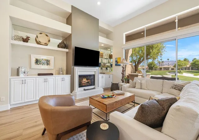 Photo 1 of Condo for sale at 515 Desert Holly Dr, Palm Desert, CA 92211 | MLS# 219153726DA | Listing updated on 2026-10-04