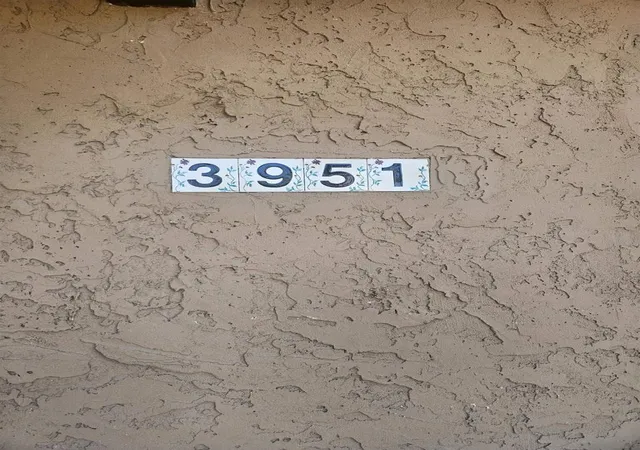 Listing Photo 2 - Condo for sale in building located at 3951 Idaho St, San Diego, CA 92104 - Unit #5