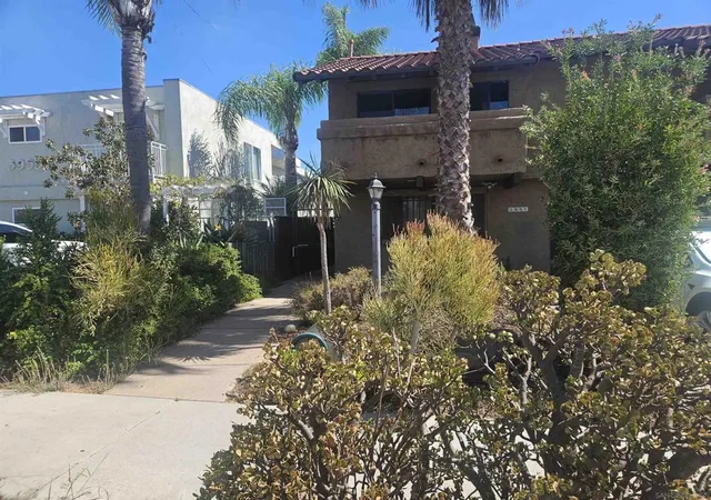 Listing Photo 3 - Condo for sale in building located at 3951 Idaho St, San Diego, CA 92104 - Unit #5