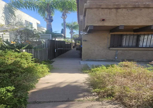 Listing Photo 4 - Condo for sale in building located at 3951 Idaho St, San Diego, CA 92104 - Unit #5