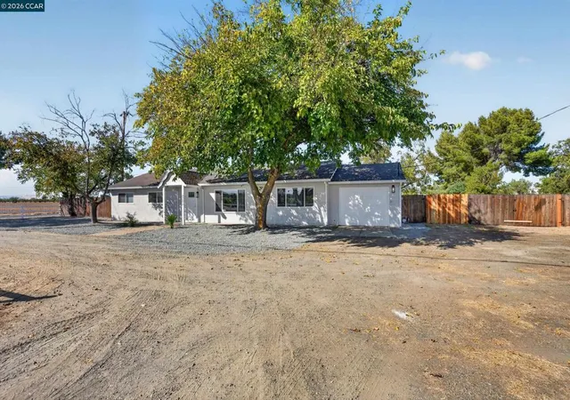 Photo 2 of Sale Pending at 23273 Marsh Crk Rd, Brentwood, CA 94513 | MLS# 41150225 | Listing updated on 2026-10-11