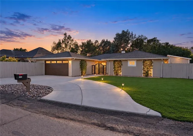 Photo 3 of Single family home for sale at 3101 Cherrypoint Ct, Fallbrook, CA 92028 | MLS# SW26215697 | Listing updated on 2026-10-12