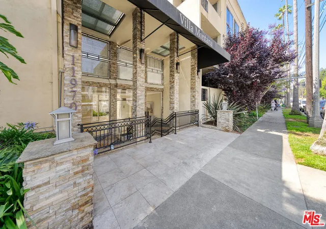 Photo 3 of Condo for sale at 11970 Montana Ave #308, Los Angeles, CA 90049 | MLS# 26996497 | Listing updated on 2026-10-11