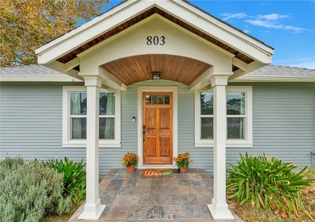 Photo 3 of Single family home for sale at 803 N California, Beaumont, CA 92223 | MLS# HD26215743 | Listing updated on 2026-10-12