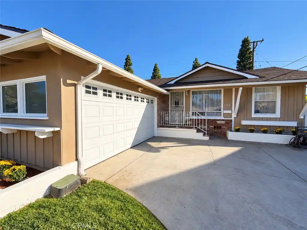Photo 1 of Single family home for sale at 3534 Monica, Long Beach, CA 90808 | MLS# OC26215739 | Listing updated on 2026-10-25