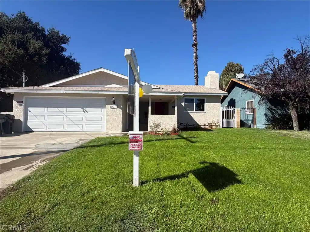 Single family home for sale at 28927 Morningside, Castaic, CA 91384 | MLS# SR26215651