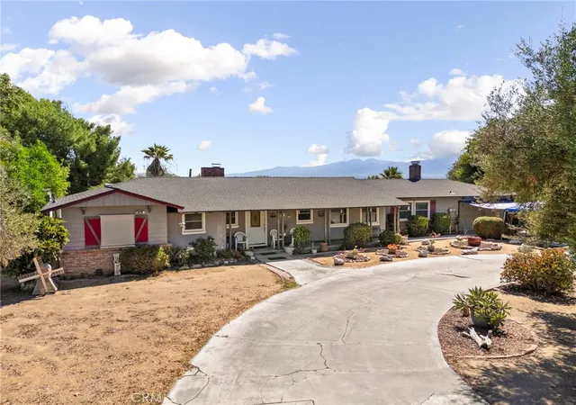 Photo 2 of Single family home for sale at 8170 Grapewin, Eastvale, CA 92880 | MLS# CV26215393 | Listing updated on 2026-10-06