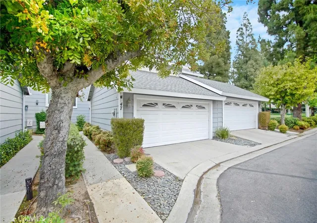 Listing Photo 5 - Condo for sale in building located at 12168 Mount Vernon, Grand Terrace, CA 92313 - Unit #47