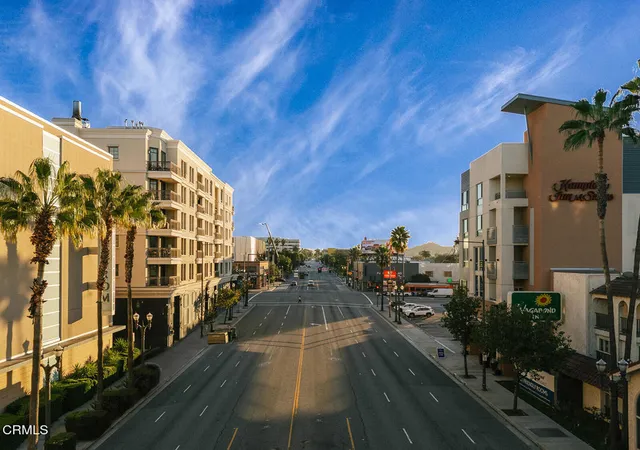 Photo 2 of Condo for sale at 124 W Colorado St #411, Glendale, CA 91204 | MLS# P1-29104 | Listing updated on 2026-10-10