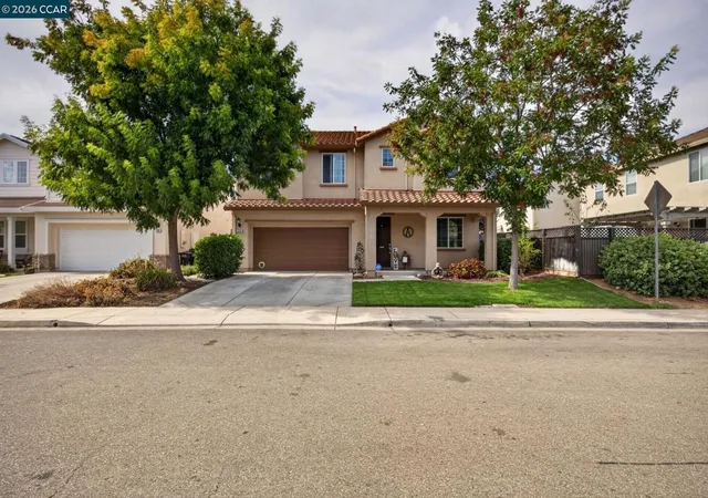 Photo 2 of Single family home for sale at 328 Silver Bell Way, Oakley, CA 94561 | MLS# 41150264 | Listing updated on 2026-10-06