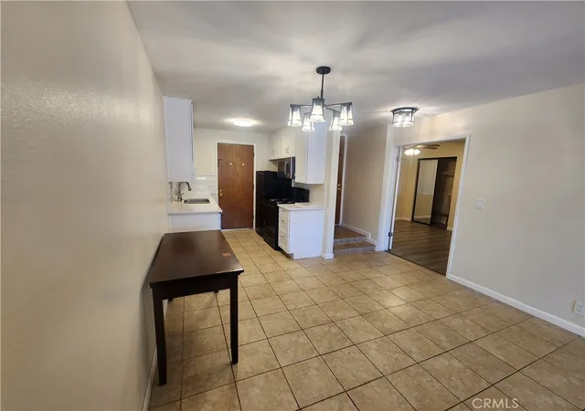 Listing Photo 4 - Condo for sale in building located at 3565 Linden, Long Beach, CA 90807 - Unit #115