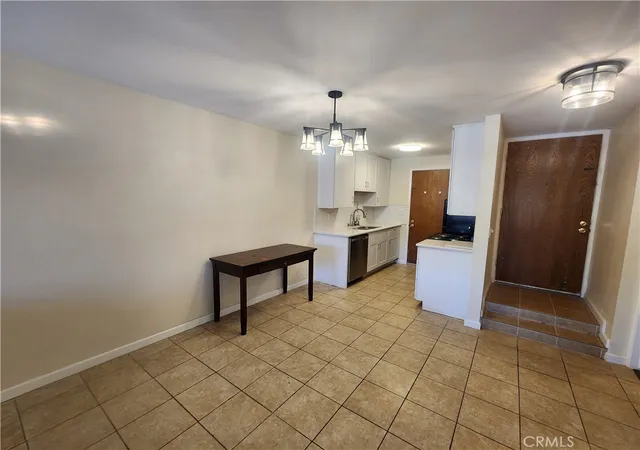 Listing Photo 5 - Condo for sale in building located at 3565 Linden, Long Beach, CA 90807 - Unit #115