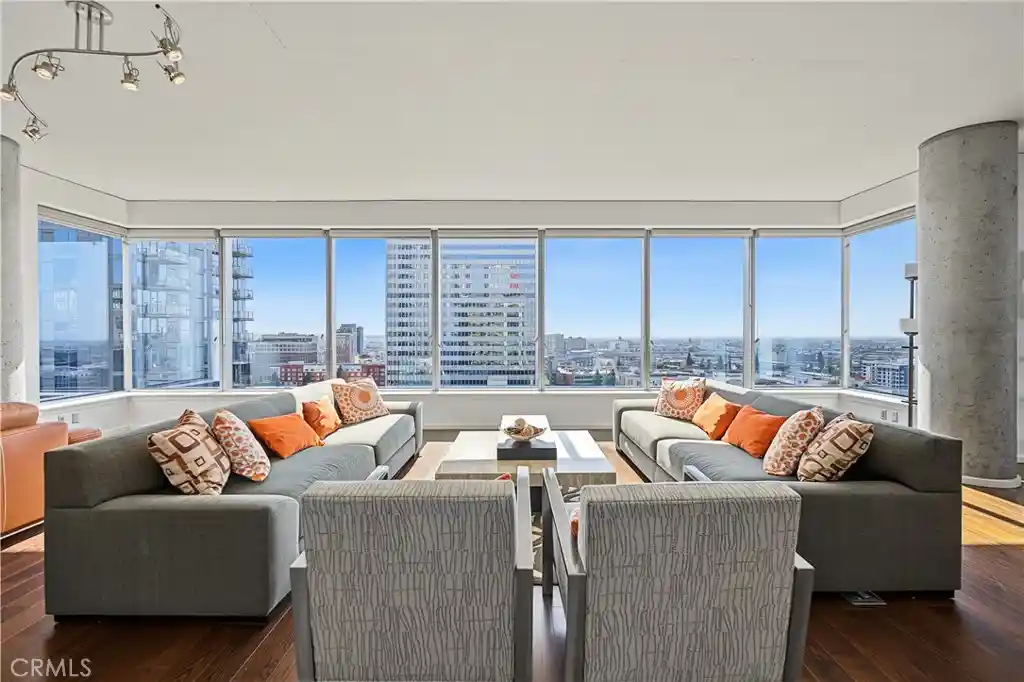 Condo for sale at 1155 S Grand Ave #1601, Los Angeles, CA 90015 | MLS# AR26216009
