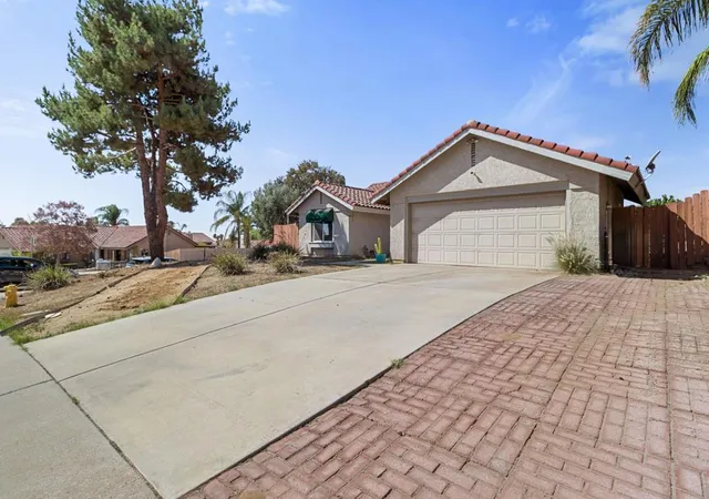Photo 3 of Single family home for sale at 12145 Ponce De Leon Dr, Moreno Valley, CA 92557 | MLS# 219153776DA | Listing updated on 2026-10-08