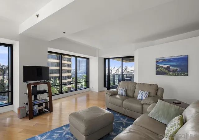 Listing Photo 1 - Condo for sale in Harbor Club located at 100 Harbor Dr, San Diego, CA 92101 - Unit #906