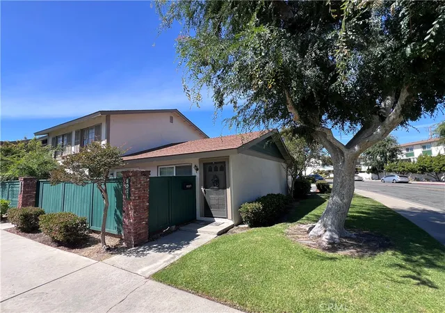 Townhouse for sale at 8221 Ginnis Green, Buena Park, CA 90621 | MLS# PW26216232