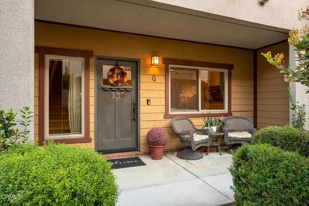 Townhouse for sale at 705 S Azusa Ave #G, Azusa, CA 91702 | MLS# P1-29108