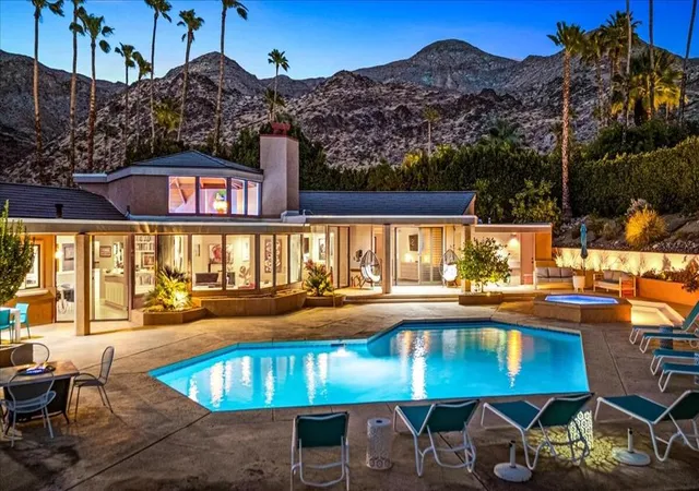 Photo 4 of Single family home for sale at 1655 Ridgemore Dr, Palm Springs, CA 92264 | MLS# 219153783PS | Listing updated on 2026-10-07