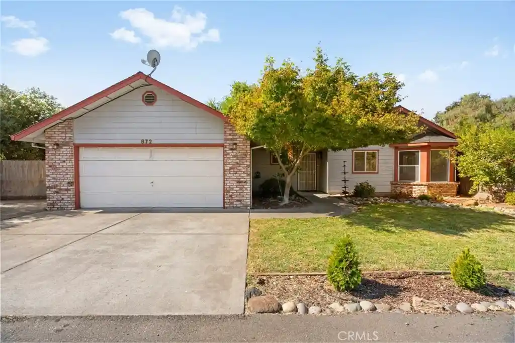 Single family home for sale at 872 Sequoyah Ave, Chico, CA 95926 | MLS# SN26215088