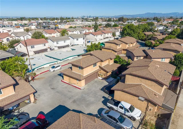 Photo 3 of Condo for sale at 4802 Santa Ana #G, Cudahy, CA 90201 | MLS# IG26216261 | Listing updated on 2026-10-09