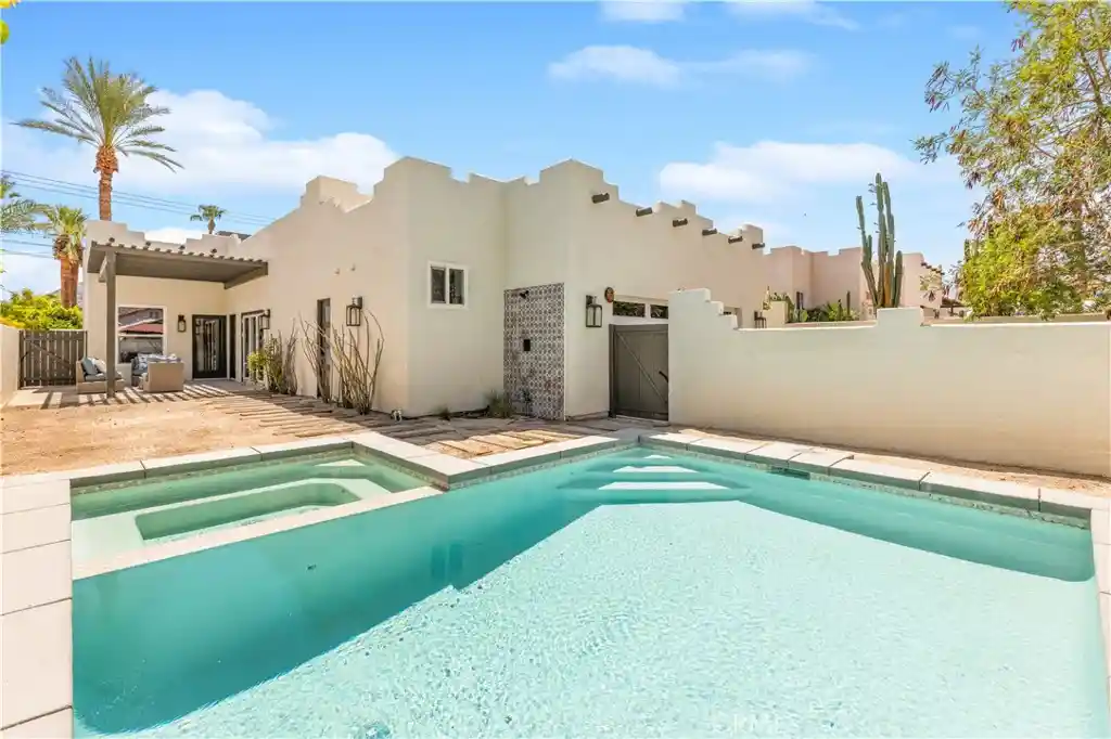 Photo 1 of Single family home for sale at 53220 Avenida Juarez, La Quinta, CA 92253 | MLS# JT26216382 | Listing updated on 2026-10-24