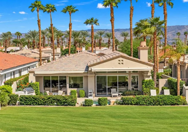 Listing Photo 1 - Condo for sale in building located at 424 White Horse Trl, Palm Desert, CA 92211 - Unit #