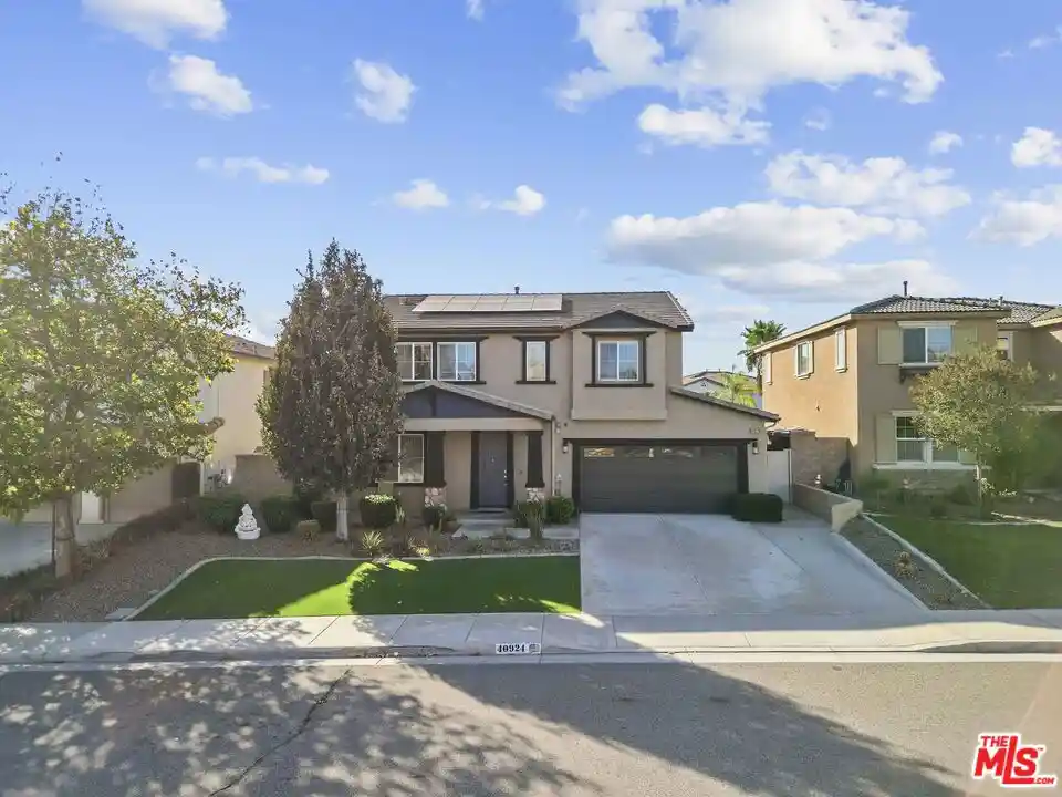 Photo 1 of Single family home for sale at 40924 Whitehall St, Lake Elsinore, CA 92532 | MLS# 26996509 | Listing updated on 2026-10-27