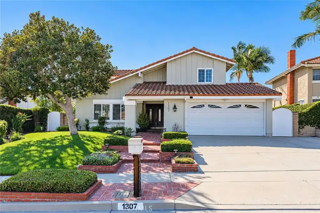 Photo 1 of Single family home for sale at 1307 Eltham, Fullerton, CA 92833 | MLS# TR26216482 | Listing updated on 2026-10-27