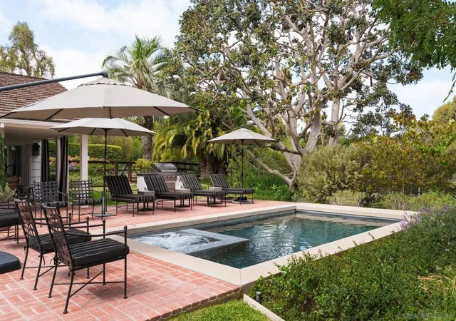 Single family home for sale at 6055 Lago Lindo, Rancho Santa Fe, CA 92067 | MLS# 260024197SD