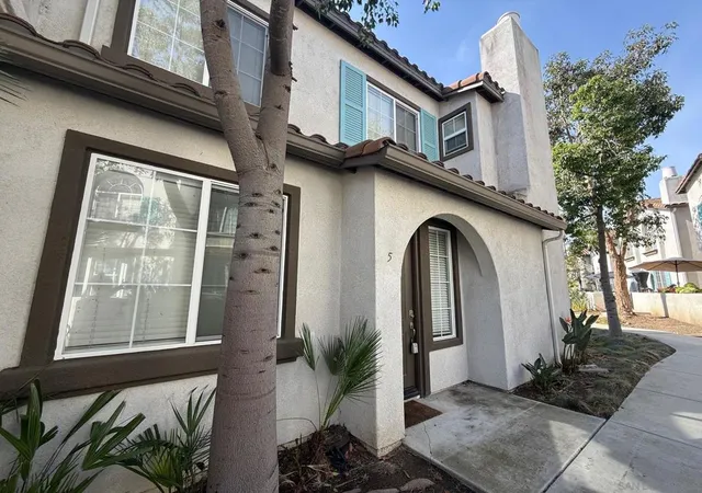Photo 2 of Condo for sale at 293 Reef Point Way #5, Oceanside, CA 92058 | MLS# 260024199SD | Listing updated on 2026-10-05
