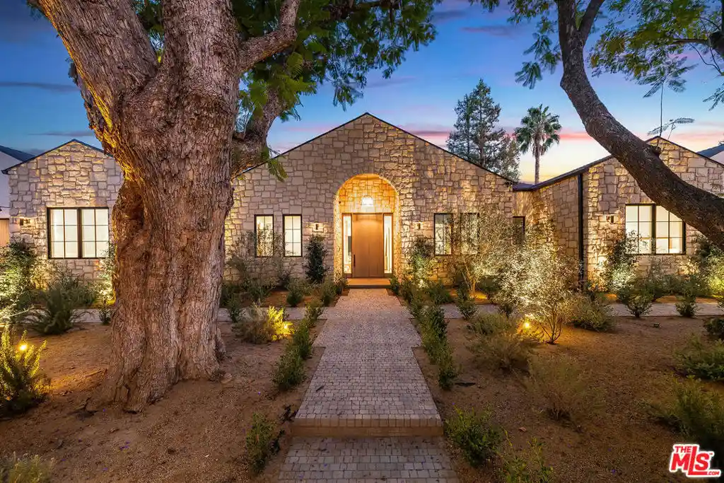 Photo 1 of Mansion for sale at 19024 Sprague St, Tarzana, CA 91356 | MLS# 26996853 | Listing updated on 2026-10-13