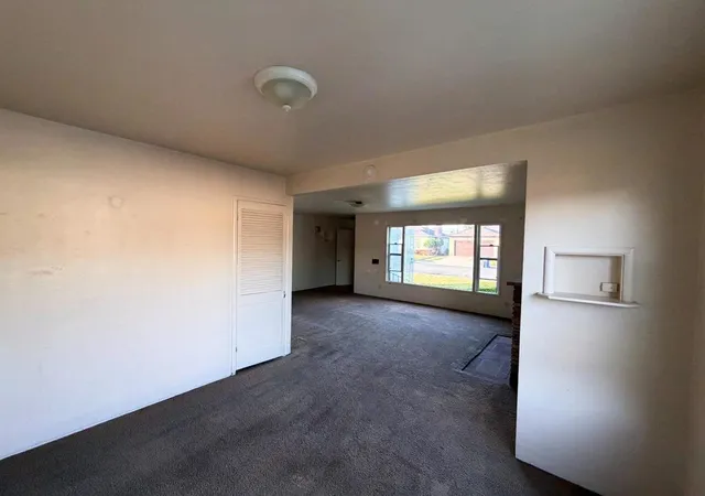 Photo 3 of Single family home for sale at 427 Carmel St, Watsonville, CA 95076 | MLS# ML82059901 | Listing updated on 2026-10-12