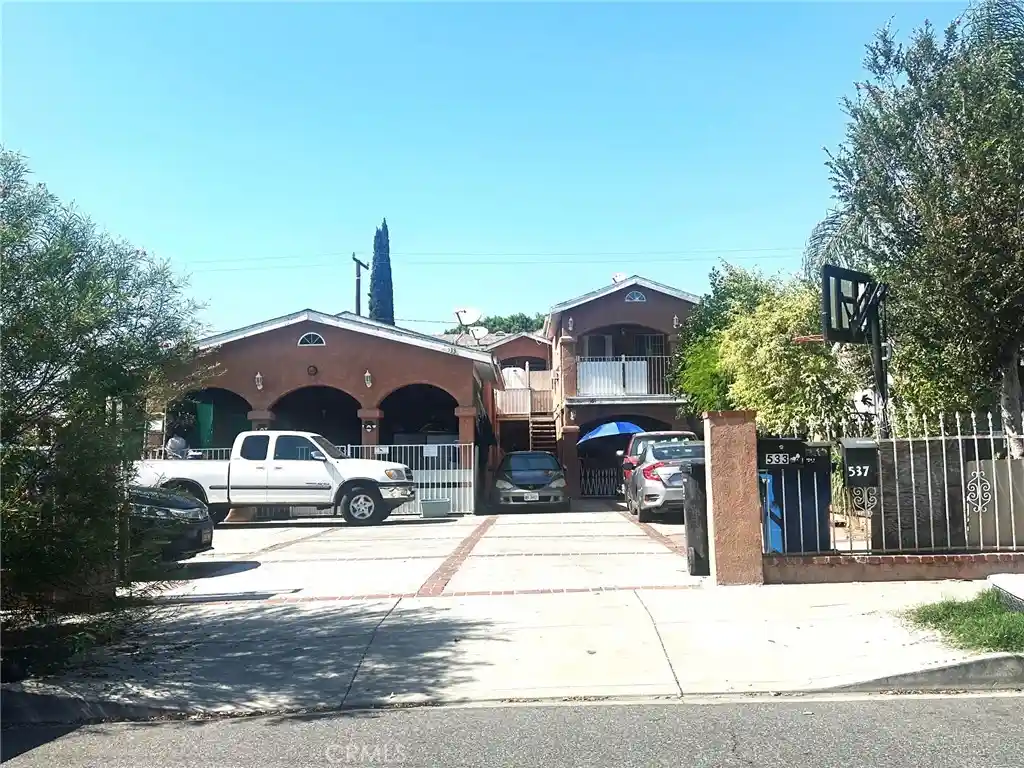 Listing Photo 1 - Condo for sale in 529 Harding Ave located at 529 Harding Ave, San Fernando, CA 91340 - Unit 529 Harding Ave