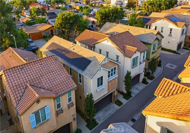 Photo 3 of Condo for sale at 12845 W Hemingway, San Fernando, CA 91340 | MLS# CV26215323 | Listing updated on 2026-10-11