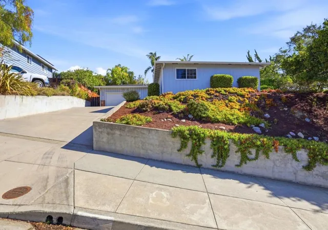 Photo 2 of Single family home for sale at 5010 Thurber Ln, Santa Cruz, CA 95065 | MLS# ML82063629 | Listing updated on 2026-10-12