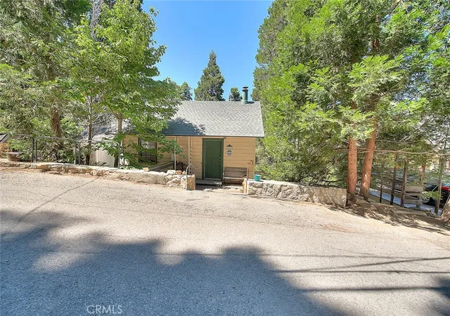 Single family home for sale at 680 Buckingham, Skyforest, CA 92385 | MLS# CV26216763