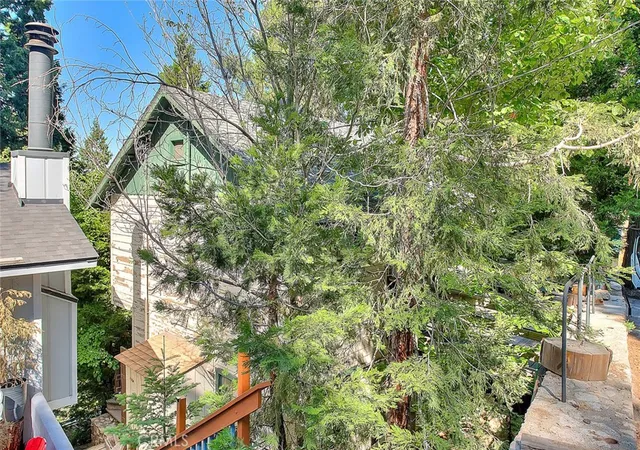 Photo 2 of Single family home for sale at 680 Buckingham, Skyforest, CA 92385 | MLS# CV26216763 | Listing updated on 2026-10-05