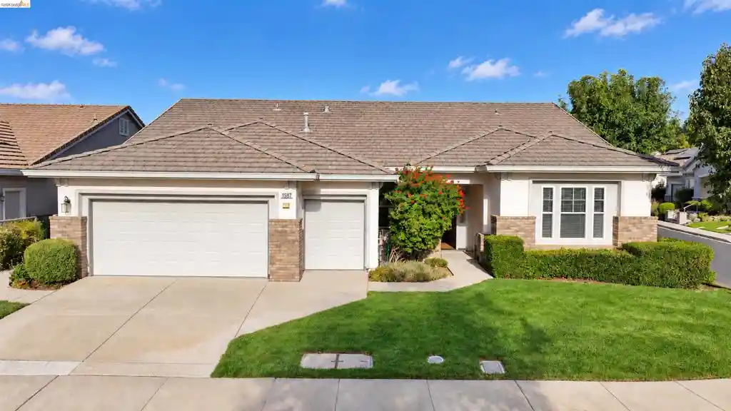 Single family home for sale at 1587 Regent Dr, Brentwood, CA 94513 | MLS# 41150340